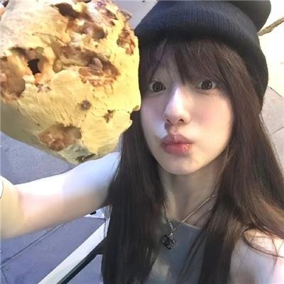 纸板屋女孩